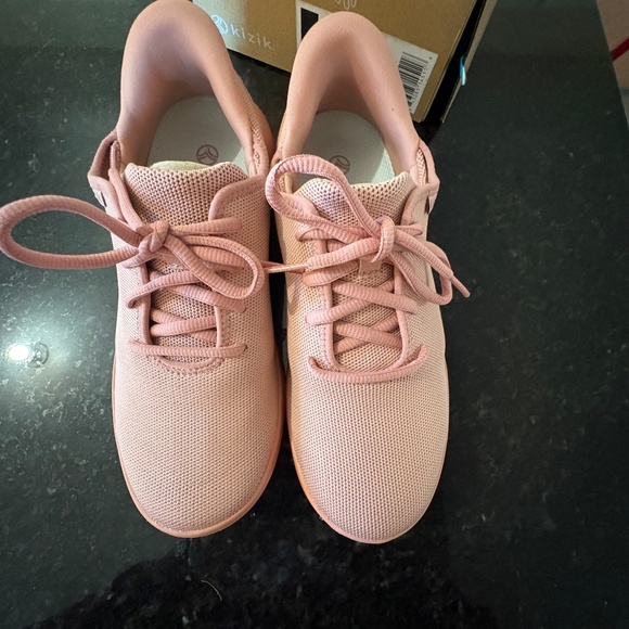 NIB - Kizik Madrid Eco-Knit slip-on shoes - SZ 8.5 - Picture 9 of 17